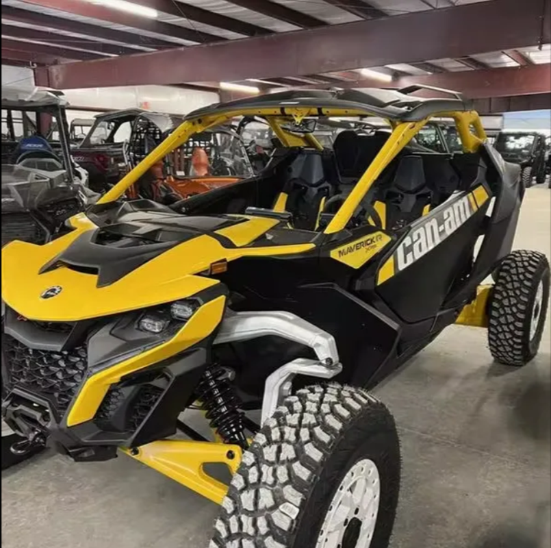 Can-Am Maverick R X RS