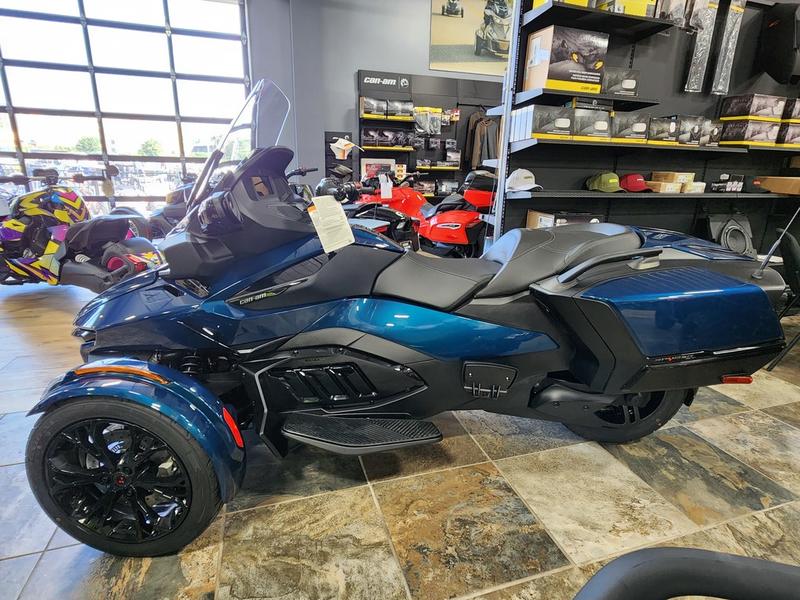 Can-Am® Spyder RT Rotax 1330 ACE 2