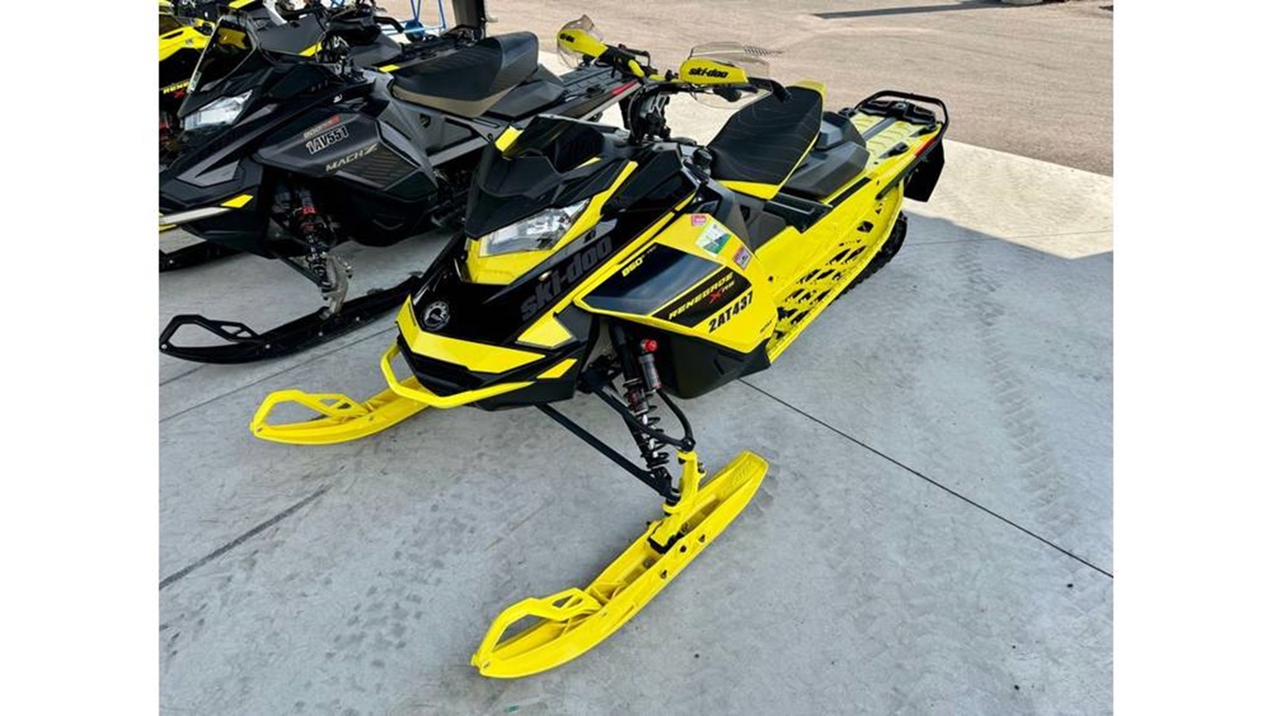 Ski-Doo Renegade XRS 850 1