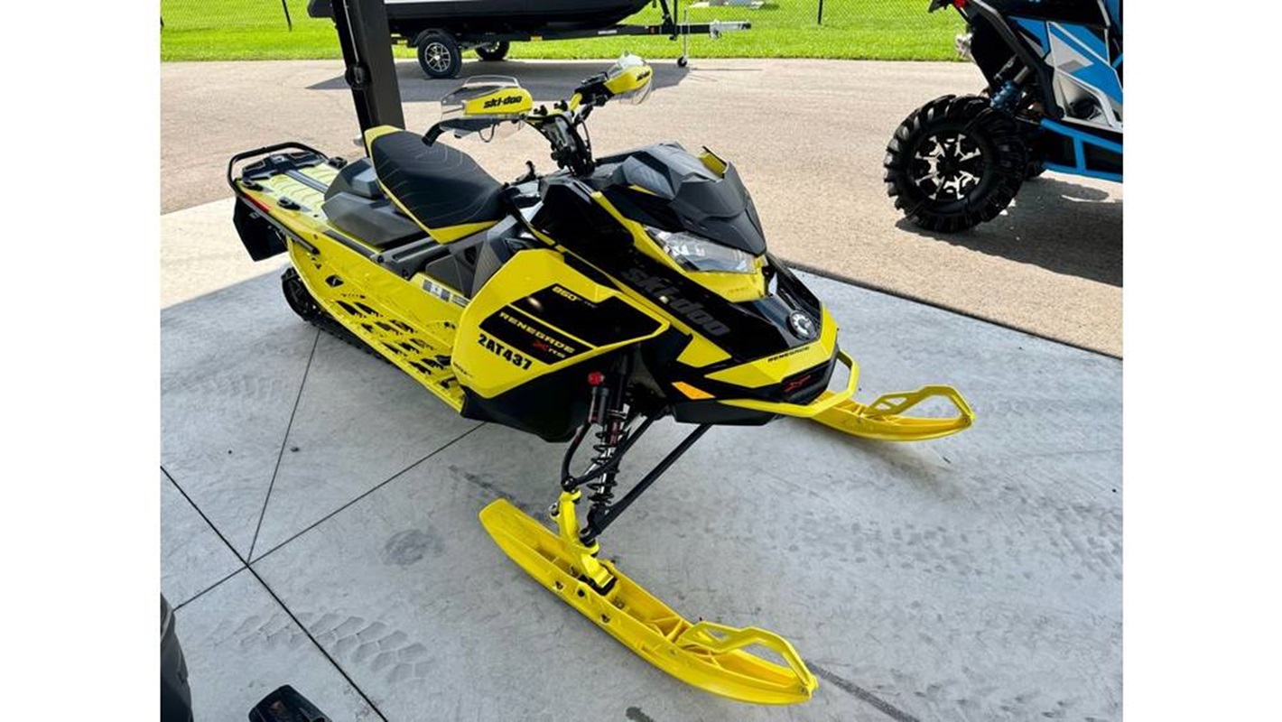 Ski-Doo Renegade XRS 850